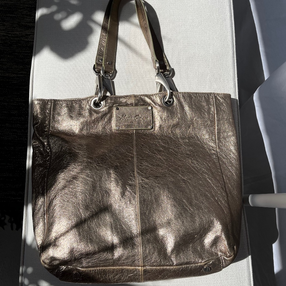 Kenneth Cole XL tote bag in burnished gold leather, w. brushed nickel hardware